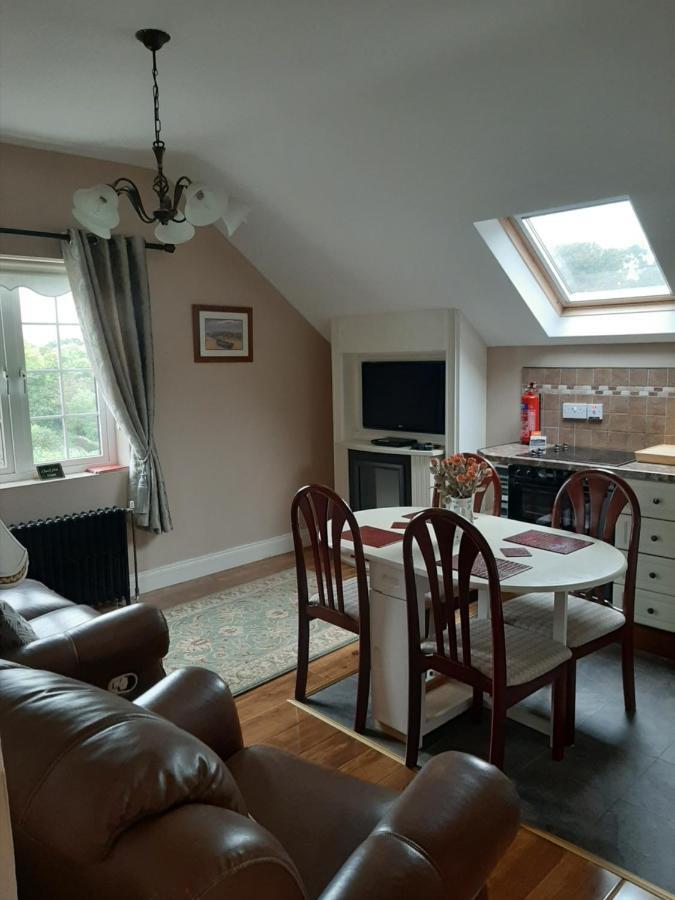 Riverside Lodge Carlingford Eksteriør billede